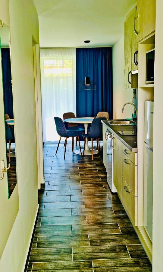 Lilac Apartman Балатонлеле Екстериор снимка