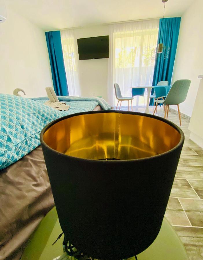 Lilac Apartman Балатонлеле Екстериор снимка