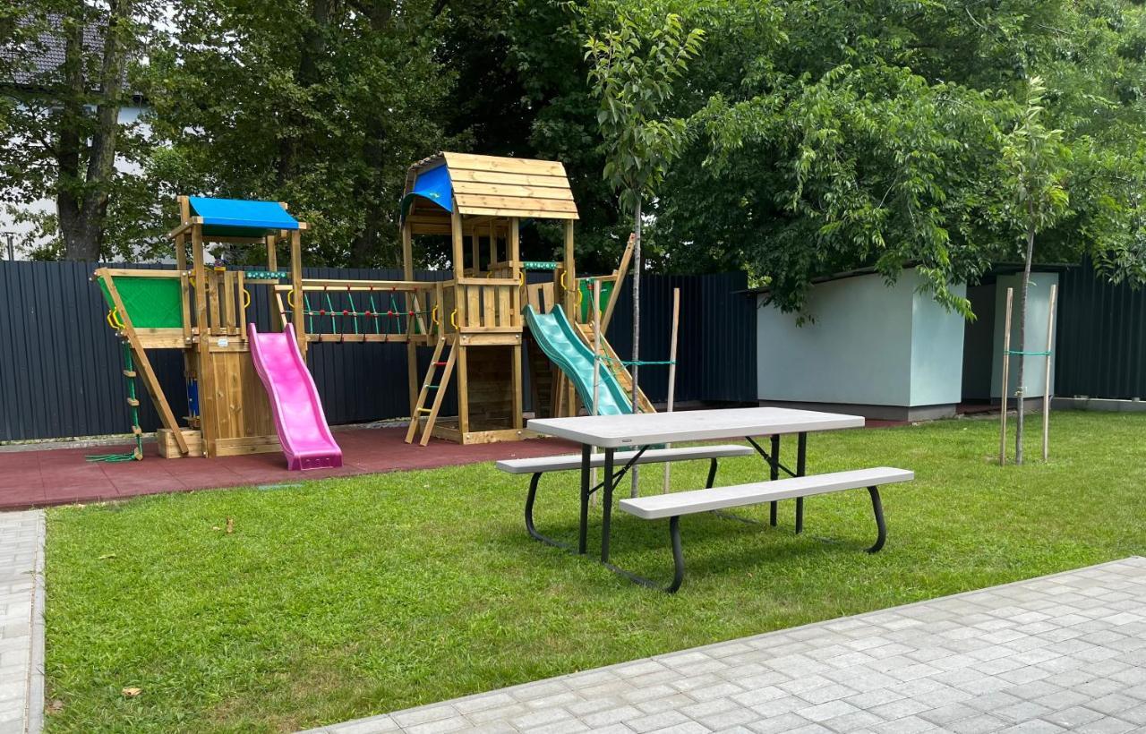 Lilac Apartman Балатонлеле Екстериор снимка