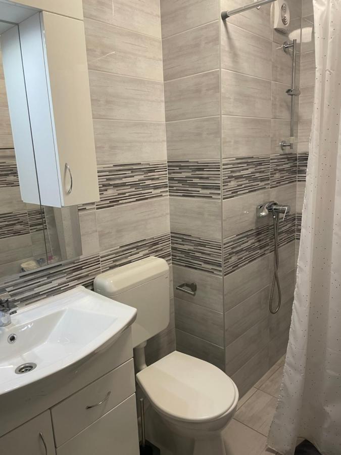 Lilac Apartman Балатонлеле Екстериор снимка
